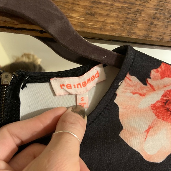 Re:named Floral crop top!! Gorgeous 🌺 - Picture 3 of 6